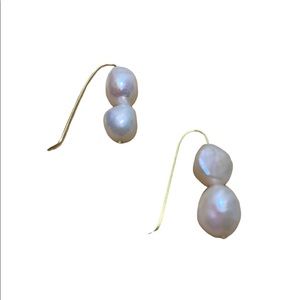 Pearl drop earrings